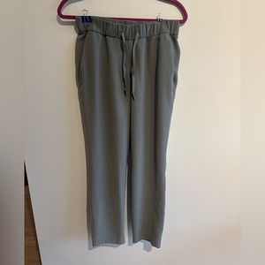On the fly pant size 6 lululemon